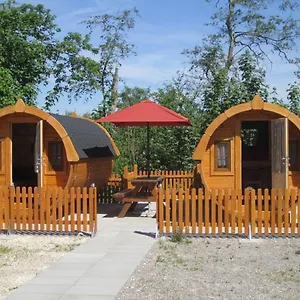  Luxusní stan Schlaffass-camping Gutshof Donauried