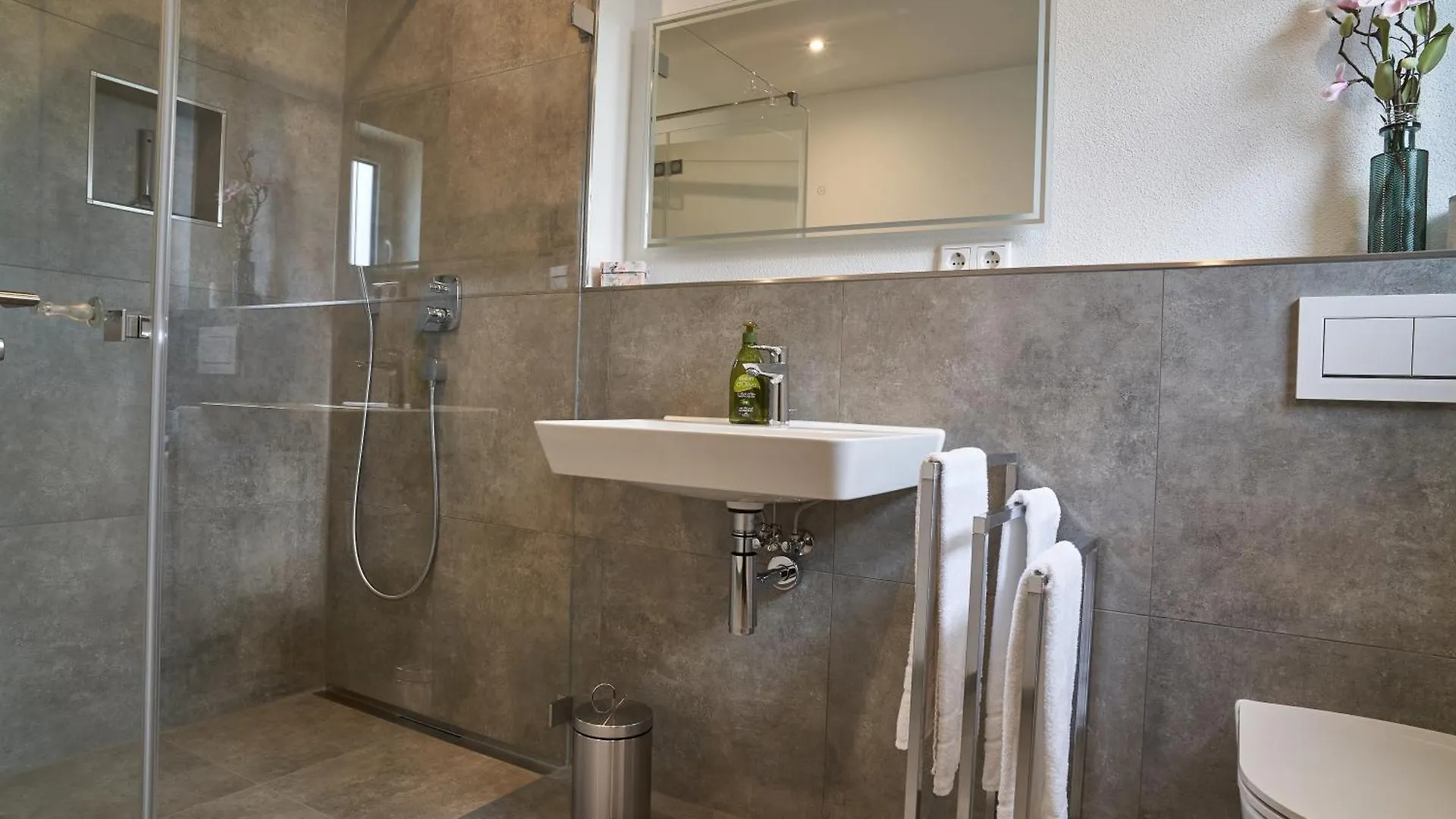 Ferienwohnungen Auf Der Alten Gaertnerei Guenzburg Apartment